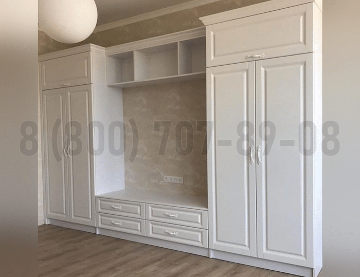 Классический шкаф в Дзержинском